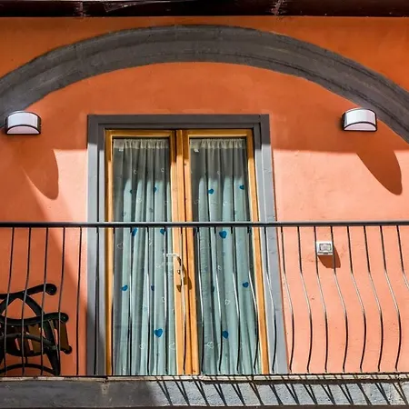 Little House Napoli-2